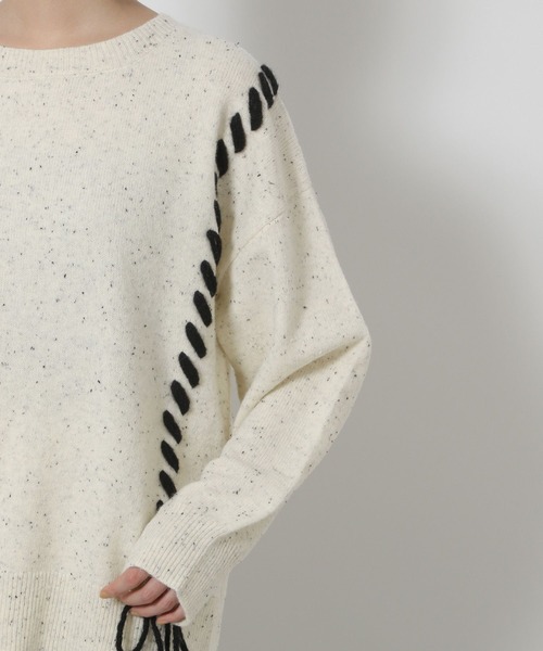 LAKOLE（ラコレ）の「ハンドステッチニットプルオーバー / 587460（ニット/セーター・レディース・アイボリー/グレー/ブルー/モカ・FREE）」の20枚目の写真