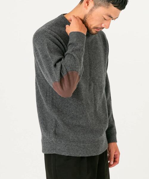 URBAN RESEARCH ROSSO MEN(アーバンリサーチロッソメン)の「『XLサイズあり』ハミルトンラムズウールエルボーパッチニット(ニット/セーター・メンズ・ネイビー/ブルー/ベージュ系その他/ベージュ/ブラック/チャコールグレー/ホワイト・X-LARGE/LARGE/MEDIUM/SMALL)」の14枚目の写真