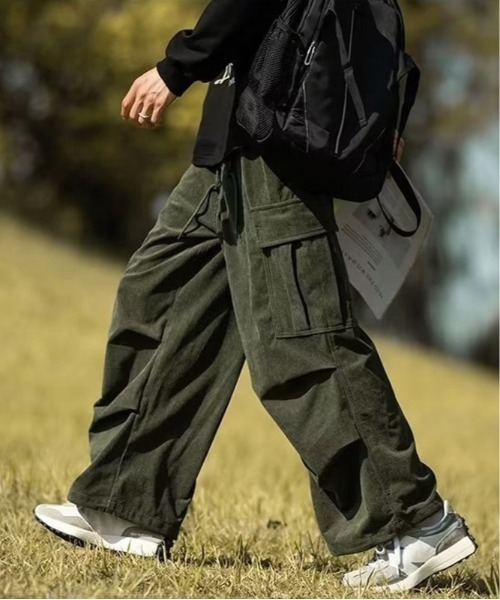 ARCADE（アーケード）の「ワイド コーデュロイカーゴパンツ 裾コード 裾絞りシルエット イージーパンツ仕様（カーゴパンツ・メンズ・ブラウン/ブラック/カーキ・S/M/L/XL/2XL）」の3枚目の写真