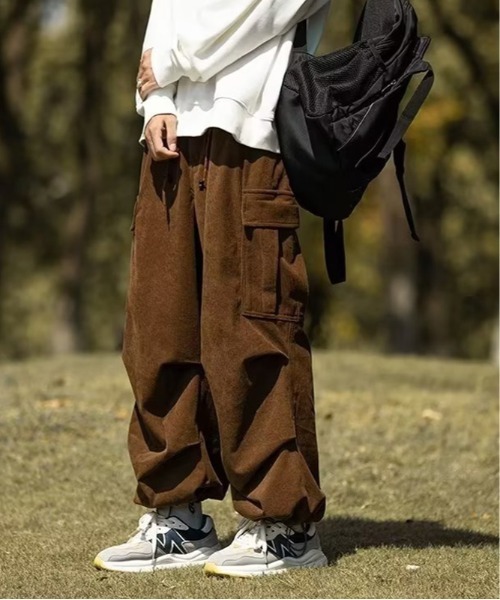 ARCADE（アーケード）の「ワイド コーデュロイカーゴパンツ 裾コード 裾絞りシルエット イージーパンツ仕様（カーゴパンツ・メンズ・ブラウン/ブラック/カーキ・S/M/L/XL/2XL）」の6枚目の写真
