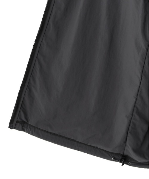 MARGARET HOWELL(マーガレットハウエル)の「WOOL NYLON COMPRESSED JERSEY(ブルゾン・メンズ・ブラック/セージグリーン・LARGE/MEDIUM)」の12枚目の写真