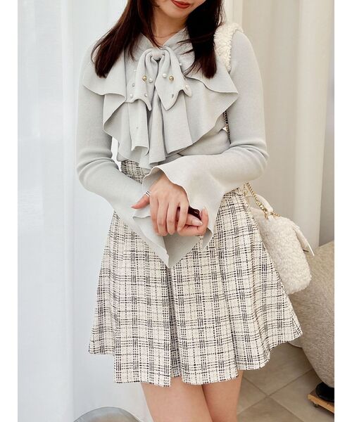 dazzlin（ダズリン）の「ラッフルタイニット（ニット/セーター・レディース・ベージュ/ブラック/グレー・FREE）」の6枚目の写真