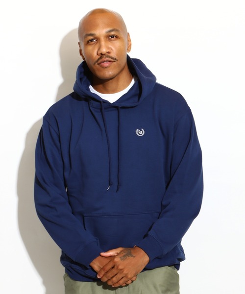 ROTAR(ローター)の「Laurel logo pile PO PARKA(パーカー・メンズ・ナチュラル/スミクロ/インディゴブルー・MEDIUM/LARGE/X-LARGE)」の1枚目の写真