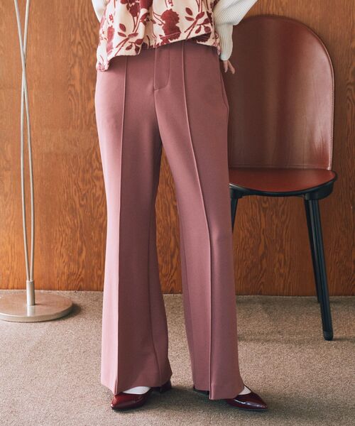 earth music&ecology（アースミュージックアンドエコロジー）の「センターシームフレアパンツ（その他パンツ・レディース・ピンク系その他2/バーガンディー/ブラック/ホワイト系その他2・S/M）」の5枚目の写真