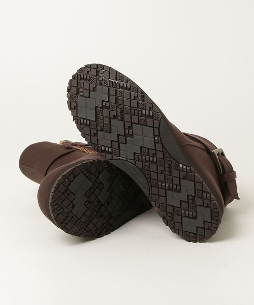 AcureZ（アキュアーズ）の「【GORE-TEX】全天候型カジュアルブーツ　サイドベルトがアクセント♪（ブーツ・レディース・ブラック/グレー/ブラウン・22.5cm/23.0cm/23.5cm/24.0cm/24.5cm）」の7枚目の写真