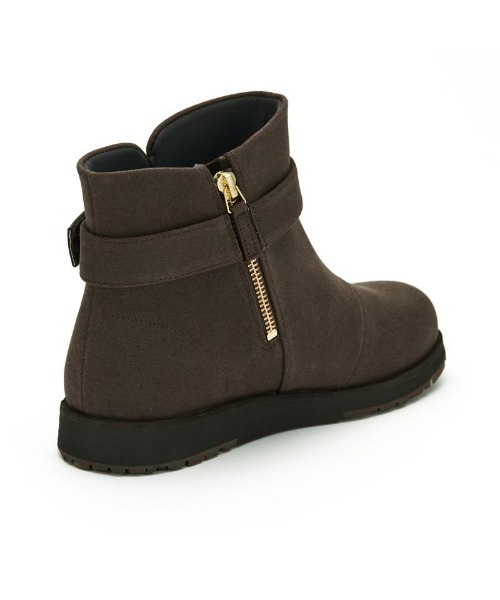 AcureZ（アキュアーズ）の「【GORE-TEX】全天候型カジュアルブーツ　サイドベルトがアクセント♪（ブーツ・レディース・ブラック/グレー/ブラウン・22.5cm/23.0cm/23.5cm/24.0cm/24.5cm）」の4枚目の写真