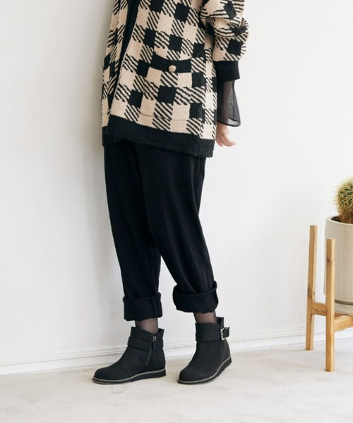 AcureZ（アキュアーズ）の「【GORE-TEX】全天候型カジュアルブーツ　サイドベルトがアクセント♪（ブーツ・レディース・ブラック/グレー/ブラウン・22.5cm/23.0cm/23.5cm/24.0cm/24.5cm）」の9枚目の写真