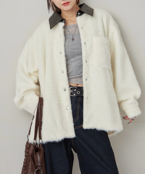 WHO'S WHO gallery（フーズフーギャラリー）の「襟切り替えシャギーシャツジャケット（その他アウター・レディース・グレー/アイボリー/ブラウン・FREE）」の2枚目の写真