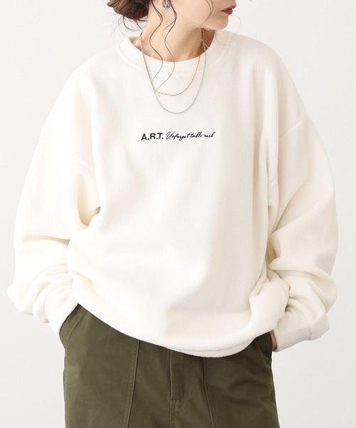 FUNALIVE（ファンアライブ）の「オーバーサイズフリーストレーナー 刺繍デザイン（スウェット・メンズ・ブラック/ネイビー系1/ブラック系1/ブラック系2/ブラック系3/ホワイト系1/ホワイト系2/ホワイト系3/ネイビー系2/ダークグリーン系1/ダークグリーン系2/ダークブラウン/ネイビー系3/ブラック系6/ブラック系4/ホワイト系5/ブラック系その他/ホワイト系4/スモーキーグリーン系1/ブラック系その他2/ダークブラウン系1/ダークグリーン系3/ホワイト系6/ホワイト系7/ブラック系その他3/杢グレー/グレイッシュブルー/ホワイト系8/グレー系1/ブラック系その他4/ブラック系その他5/ホワイト系9/ダークブラウン系2/ネイビー系4・M/L/LL）」の2枚目の写真