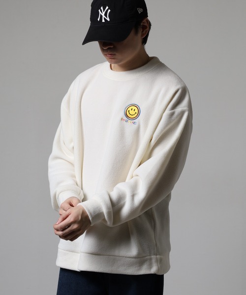 FUNALIVE（ファンアライブ）の「オーバーサイズフリーストレーナー 刺繍デザイン（スウェット・メンズ・ブラック/ネイビー系1/ブラック系1/ブラック系2/ブラック系3/ホワイト系1/ホワイト系2/ホワイト系3/ネイビー系2/ダークグリーン系1/ダークグリーン系2/ダークブラウン/ネイビー系3/ブラック系6/ブラック系4/ホワイト系5/ブラック系その他/ホワイト系4/スモーキーグリーン系1/ブラック系その他2/ダークブラウン系1/ダークグリーン系3/ホワイト系6/ホワイト系7/ブラック系その他3/杢グレー/グレイッシュブルー/ホワイト系8/グレー系1/ブラック系その他4/ブラック系その他5/ホワイト系9/ダークブラウン系2/ネイビー系4・M/L/LL）」の7枚目の写真