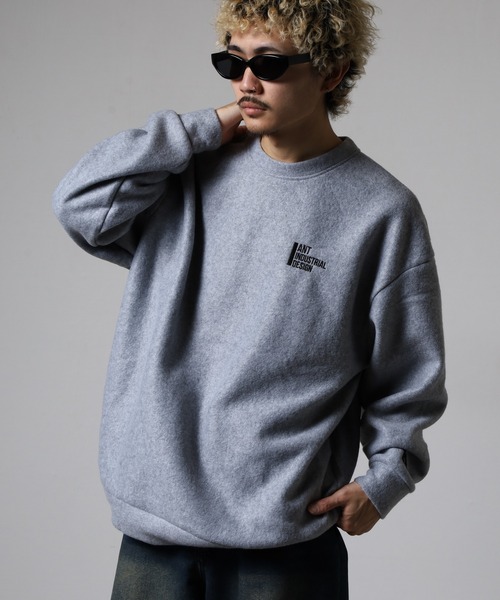 FUNALIVE（ファンアライブ）の「オーバーサイズフリーストレーナー 刺繍デザイン（スウェット・メンズ・ブラック/ネイビー系1/ブラック系1/ブラック系2/ブラック系3/ホワイト系1/ホワイト系2/ホワイト系3/ネイビー系2/ダークグリーン系1/ダークグリーン系2/ダークブラウン/ネイビー系3/ブラック系6/ブラック系4/ホワイト系5/ブラック系その他/ホワイト系4/スモーキーグリーン系1/ブラック系その他2/ダークブラウン系1/ダークグリーン系3/ホワイト系6/ホワイト系7/ブラック系その他3/杢グレー/グレイッシュブルー/ホワイト系8/グレー系1/ブラック系その他4/ブラック系その他5/ホワイト系9/ダークブラウン系2/ネイビー系4・M/L/LL）」の22枚目の写真