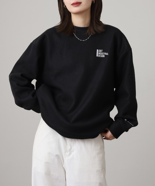 FUNALIVE（ファンアライブ）の「オーバーサイズフリーストレーナー 刺繍デザイン（スウェット・メンズ・ブラック/ネイビー系1/ブラック系1/ブラック系2/ブラック系3/ホワイト系1/ホワイト系2/ホワイト系3/ネイビー系2/ダークグリーン系1/ダークグリーン系2/ダークブラウン/ネイビー系3/ブラック系6/ブラック系4/ホワイト系5/ブラック系その他/ホワイト系4/スモーキーグリーン系1/ブラック系その他2/ダークブラウン系1/ダークグリーン系3/ホワイト系6/ホワイト系7/ブラック系その他3/杢グレー/グレイッシュブルー/ホワイト系8/グレー系1/ブラック系その他4/ブラック系その他5/ホワイト系9/ダークブラウン系2/ネイビー系4・M/L/LL）」の15枚目の写真