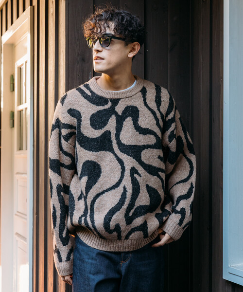 Firsthand(ファーストハンド)の「Firsthand/ファーストハンド 総柄 ダブルジャガード ニット クルーネック プルオーバー / リラックスフィット(ニット/セーター・メンズ・ブラック/キャメル/ネイビー・MEDIUM/LARGE)」の22枚目の写真