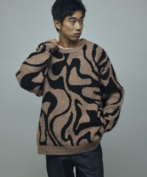 Firsthand(ファーストハンド)の「Firsthand/ファーストハンド 総柄 ダブルジャガード ニット クルーネック プルオーバー / リラックスフィット(ニット/セーター・メンズ・ブラック/キャメル/ネイビー・MEDIUM/LARGE)」の8枚目の写真