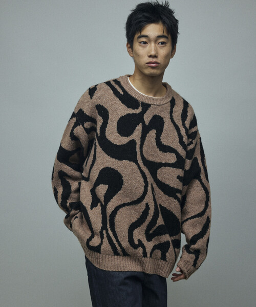 Firsthand(ファーストハンド)の「Firsthand/ファーストハンド 総柄 ダブルジャガード ニット クルーネック プルオーバー / リラックスフィット(ニット/セーター・メンズ・ブラック/キャメル/ネイビー・MEDIUM/LARGE)」の9枚目の写真