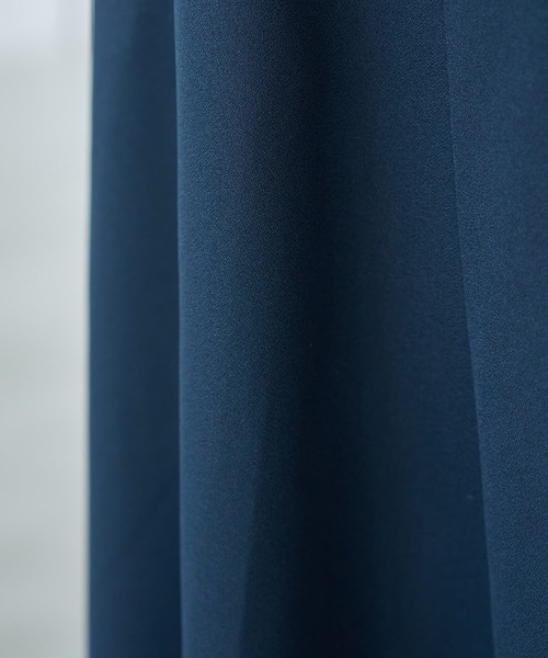 STYLE DELI（スタイルデリ）の「ジョーゼット生地キャミ型フレアジャンパースカート（ワンピース・レディース・ブラック/コバルトブルー・01/02）」の18枚目の写真