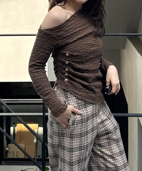 セール】アシンメトリーゴールドボタントップス（その他トップス