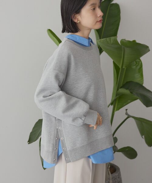 AMERICAN HOLIC（アメリカンホリック）の「サイドドットボタンポンチプルオーバー（スウェット・レディース・アイボリー/グレー系その他/ブラック/ボルドー・M/L）」の15枚目の写真