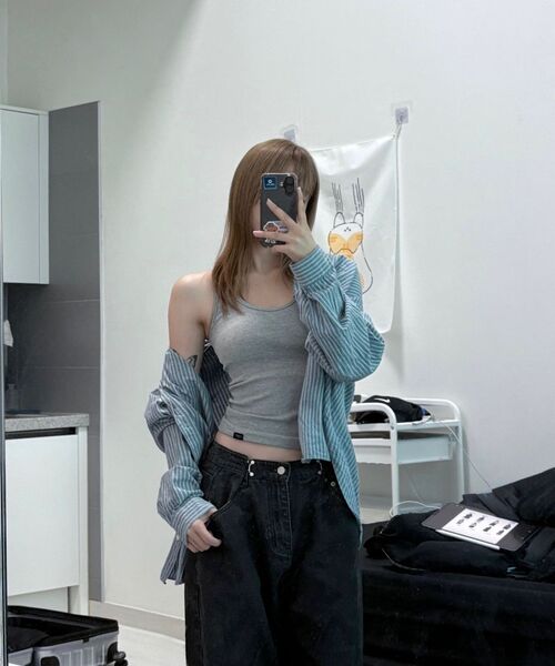 AVANDRESS(アバンドレス )の「BUCKLE WIDE DENIM PANTS BLACK(デニムパンツ・レディース・その他・MEDIUM/LARGE/X-LARGE/SMALL)」の20枚目の写真
