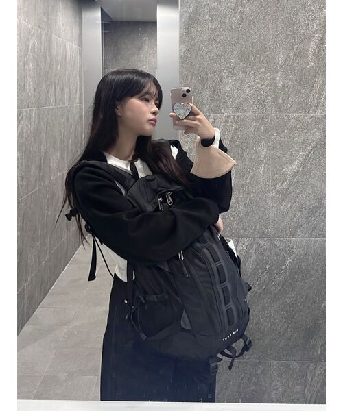 AVANDRESS(アバンドレス )の「BUCKLE WIDE DENIM PANTS BLACK(デニムパンツ・レディース・その他・MEDIUM/LARGE/X-LARGE/SMALL)」の13枚目の写真