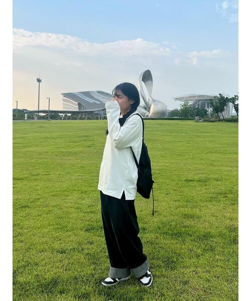 AVANDRESS(アバンドレス )の「BUCKLE WIDE DENIM PANTS BLACK(デニムパンツ・レディース・その他・MEDIUM/LARGE/X-LARGE/SMALL)」の3枚目の写真