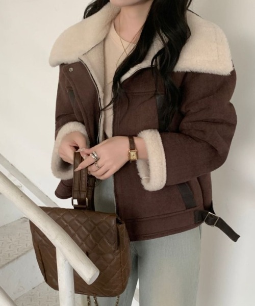 ABITOKYO（アビトーキョー）の「ボア襟ショート丈スエードジャケット（ブルゾン・レディース・ブラウン/モカ・FREE）」の17枚目の写真