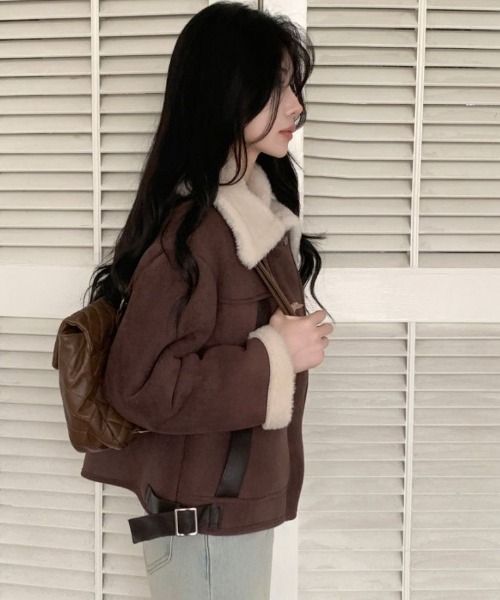 ABITOKYO（アビトーキョー）の「ボア襟ショート丈スエードジャケット（ブルゾン・レディース・ブラウン/モカ・FREE）」の22枚目の写真