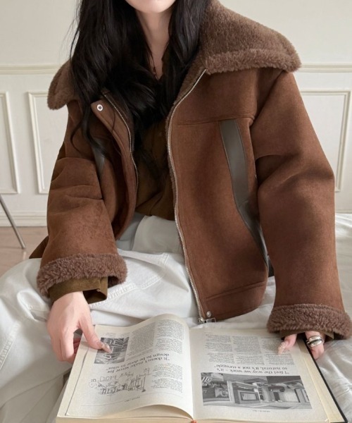 ABITOKYO（アビトーキョー）の「ボア襟ショート丈スエードジャケット（ブルゾン・レディース・ブラウン/モカ・FREE）」の5枚目の写真