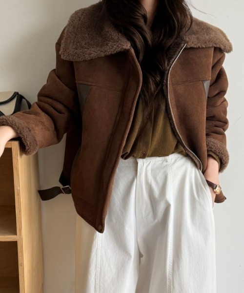 ABITOKYO（アビトーキョー）の「ボア襟ショート丈スエードジャケット（ブルゾン・レディース・ブラウン/モカ・FREE）」の8枚目の写真