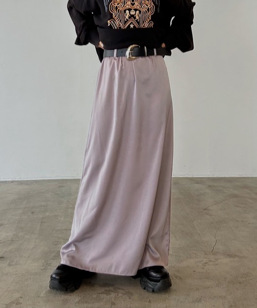 PAGEBOY（ページボーイ）の「サテンナロースカート 【ウエストゴム・ストレスフリー】（スカート・レディース・グレー/ブラック/ホワイト/レッド・FREE）」の3枚目の写真