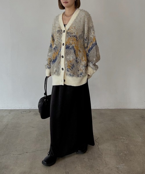 PAGEBOY（ページボーイ）の「サテンナロースカート 【ウエストゴム・ストレスフリー】（スカート・レディース・グレー/ブラック/ホワイト/レッド・FREE）」の14枚目の写真