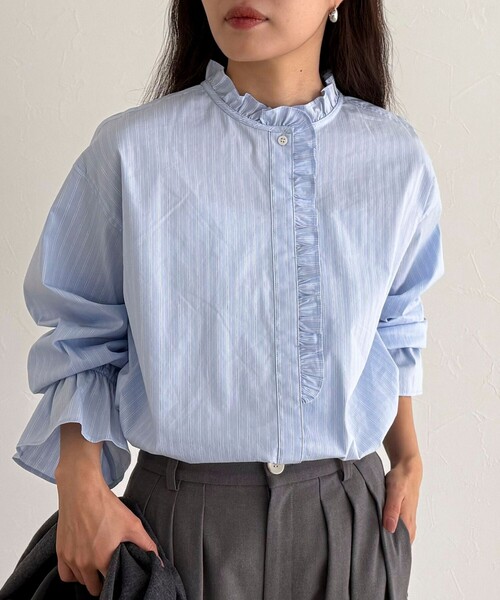 fredy emue（フレディエミュ）の「フリルデザインシャツ（シャツ/ブラウス・レディース・オフホワイト/ブルー系その他/ベージュ系その他・38）」の10枚目の写真