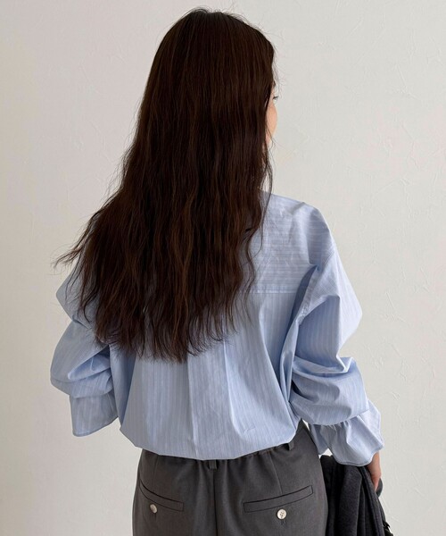 fredy emue（フレディエミュ）の「フリルデザインシャツ（シャツ/ブラウス・レディース・オフホワイト/ブルー系その他/ベージュ系その他・38）」の11枚目の写真