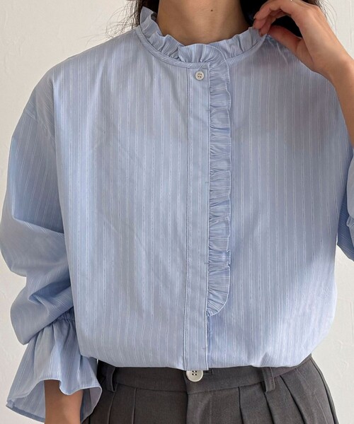 fredy emue（フレディエミュ）の「フリルデザインシャツ（シャツ/ブラウス・レディース・オフホワイト/ブルー系その他/ベージュ系その他・38）」の12枚目の写真