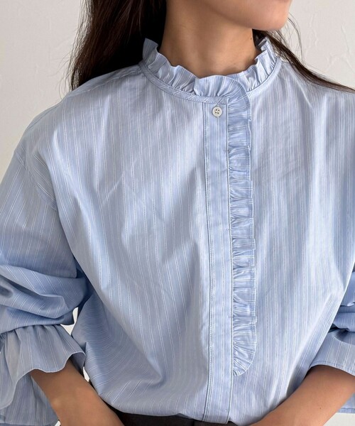 fredy emue（フレディエミュ）の「フリルデザインシャツ（シャツ/ブラウス・レディース・オフホワイト/ブルー系その他/ベージュ系その他・38）」の13枚目の写真