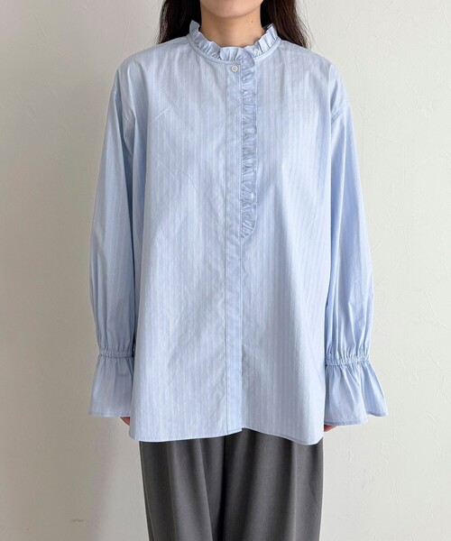 fredy emue（フレディエミュ）の「フリルデザインシャツ（シャツ/ブラウス・レディース・オフホワイト/ブルー系その他/ベージュ系その他・38）」の14枚目の写真