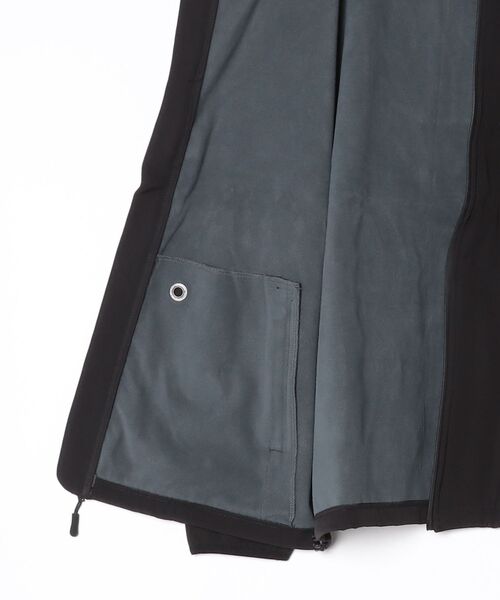 INDEPENDENT(インディペンデント)の「【PH3】【INDEPENDENT/インディペンデント】POLY-TECH WATER RESISTANT SOFT SHELL JACKET EXP35SSZ(ナイロンジャケット・メンズ・ネイビー/ブラック・MEDIUM)」の4枚目の写真