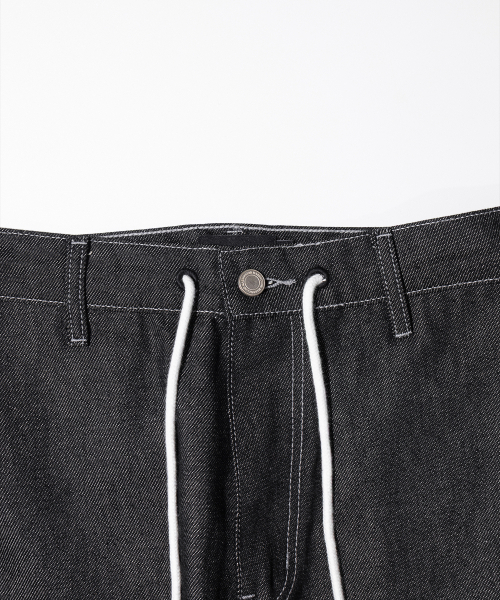 MASSNOUN(マスノウン)の「CURVED BALLOON DENIM MFHJP001-BK(デニムパンツ・レディース・その他・LARGE/MEDIUM/X-LARGE)」の4枚目の写真