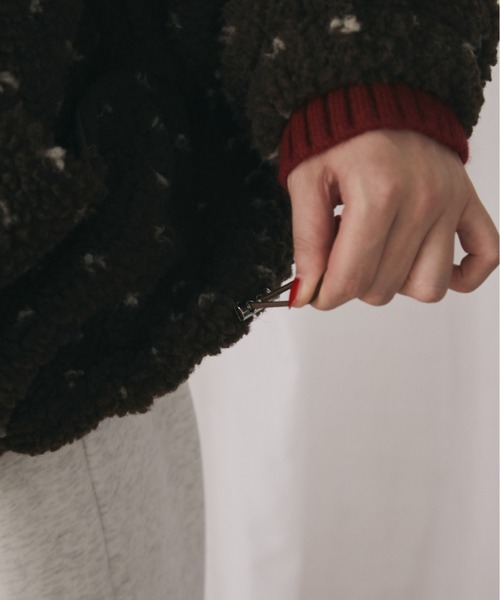 MERLOT（メルロー）の「ハートドット柄ボアジップブルゾン（ブルゾン・レディース・ブラウン/チャコールグレー・FREE）」の10枚目の写真