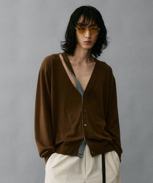Twist Slit Neckline Knit Cardigan [Brown]