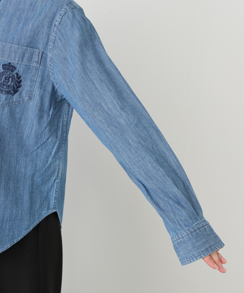 journal standard L'essage(ジャーナルスタンダードレサージュ)の「【SPORTY&RICH/スポーティアンドリッチ】NY Crest Oversized Denim Shirt(シャツ/ブラウス・レディース・ブルー・SMALL)」の7枚目の写真