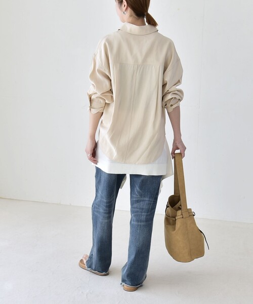quaranciel(カランシエル)の「quaranciel:〈洗濯機可能〉フィブリル レギュラーカラー シャツ(シャツ/ブラウス・レディース・オリーブ/ベージュ・ONE SIZE)」の4枚目の写真
