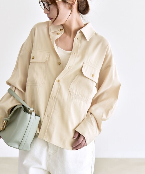 quaranciel(カランシエル)の「quaranciel:〈洗濯機可能〉フィブリル レギュラーカラー シャツ(シャツ/ブラウス・レディース・オリーブ/ベージュ・ONE SIZE)」の13枚目の写真
