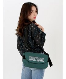 DREPISODE（ドレピソード）の「DQC フェノム メッセンジャーバッグ DL23-DG（メッセンジャーバッグ）」