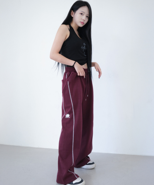 crump（クランプ）の「ステッチワイドスウェットパンツ[バーガンディ]（スウェットパンツ・メンズ・バーガンディー・SMALL）」の4枚目の写真