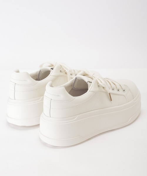 Lace Ladies(レースレディース)の「ソリッドカラー 厚底 レースアップ風 コート スニーカー(スニーカー・レディース・ホワイト・23cm/24cm/24.5cm/25cm/22.5cm/23.5cm)」の14枚目の写真