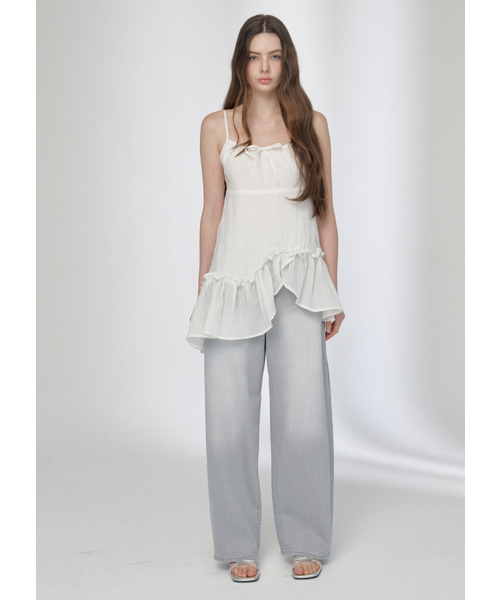 BUTTON UP(ボタンアップ)の「グレーウォッシュワイドデニムパンツ(デニムパンツ・レディース・その他・MEDIUM/LARGE/SMALL)」の2枚目の写真