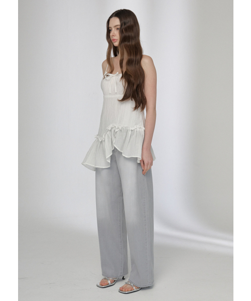 BUTTON UP(ボタンアップ)の「グレーウォッシュワイドデニムパンツ(デニムパンツ・レディース・その他・MEDIUM/LARGE/SMALL)」の4枚目の写真