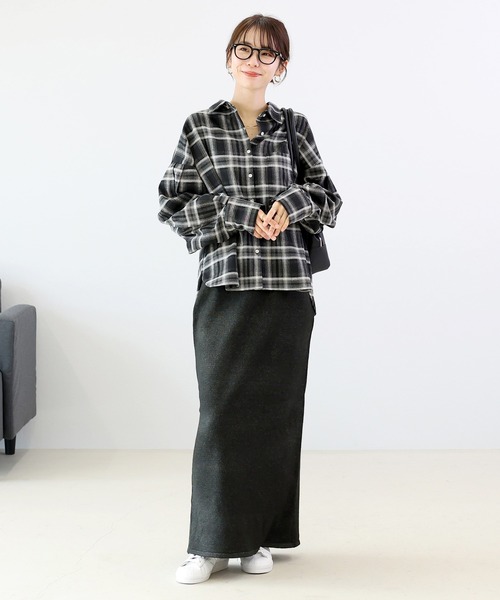 Aletta vita(アレッタビータ)の「7Gバックスリットニットロングスカート(スカート・レディース・ブラウン/スミクロ・M)」の21枚目の写真