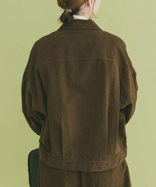 ITEMS URBANRESEARCH(アイテムズ アーバンリサーチ)の「袖ボリュームZIPブルゾン(ブルゾン・レディース・ホワイト系その他/ブラウン・FREE)」の4枚目の写真